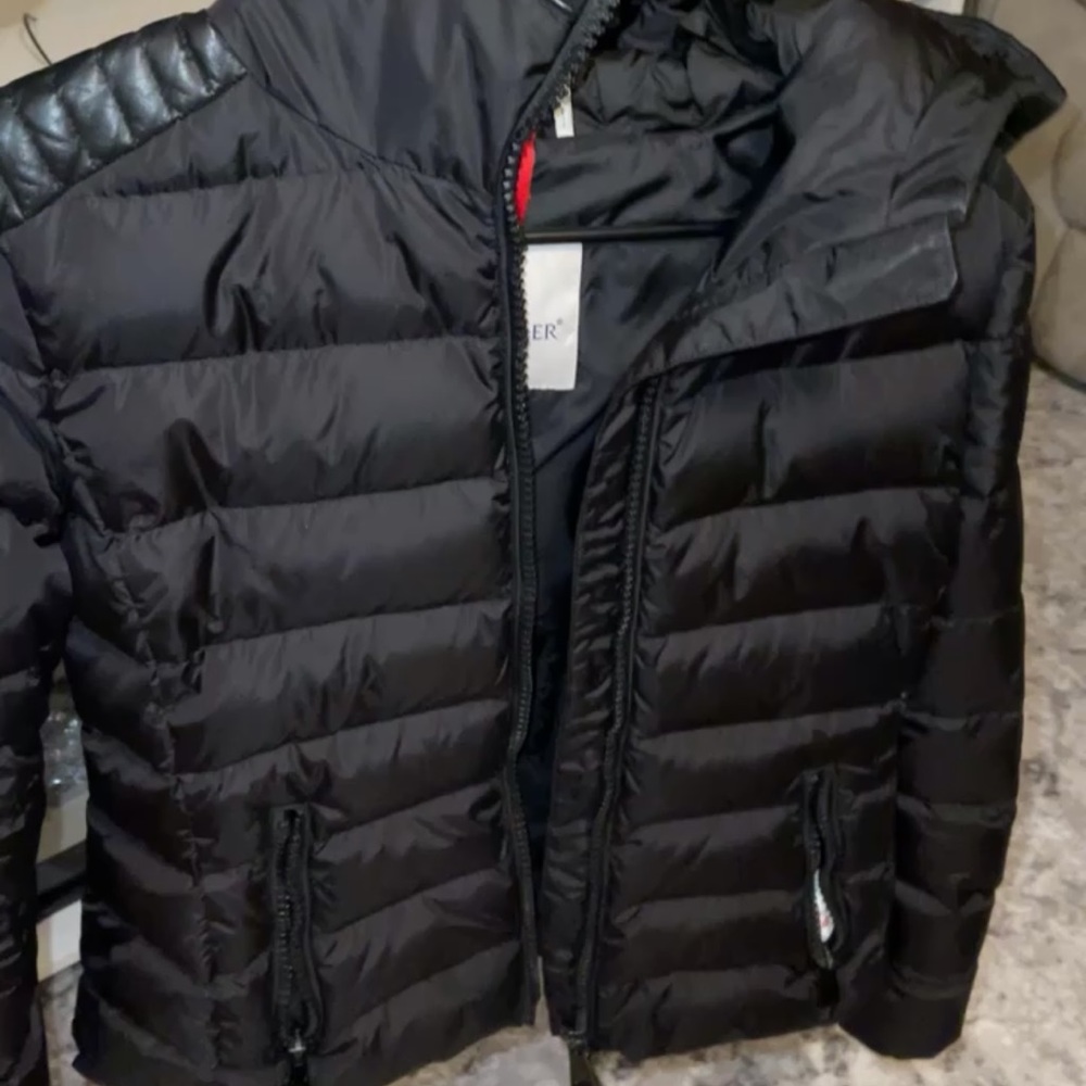 Used women’s moncler 100% authentic